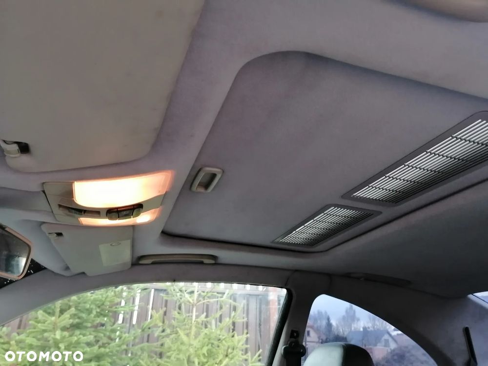 Mercedes-Benz CLK - 25