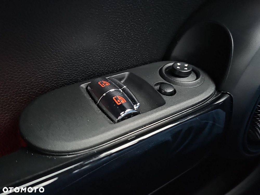 MINI Cooper Standard - 15