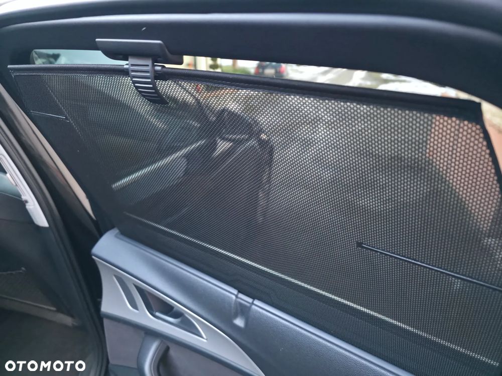 Audi A6 Avant 2.0 TDI Ultra DPF S tronic - 19