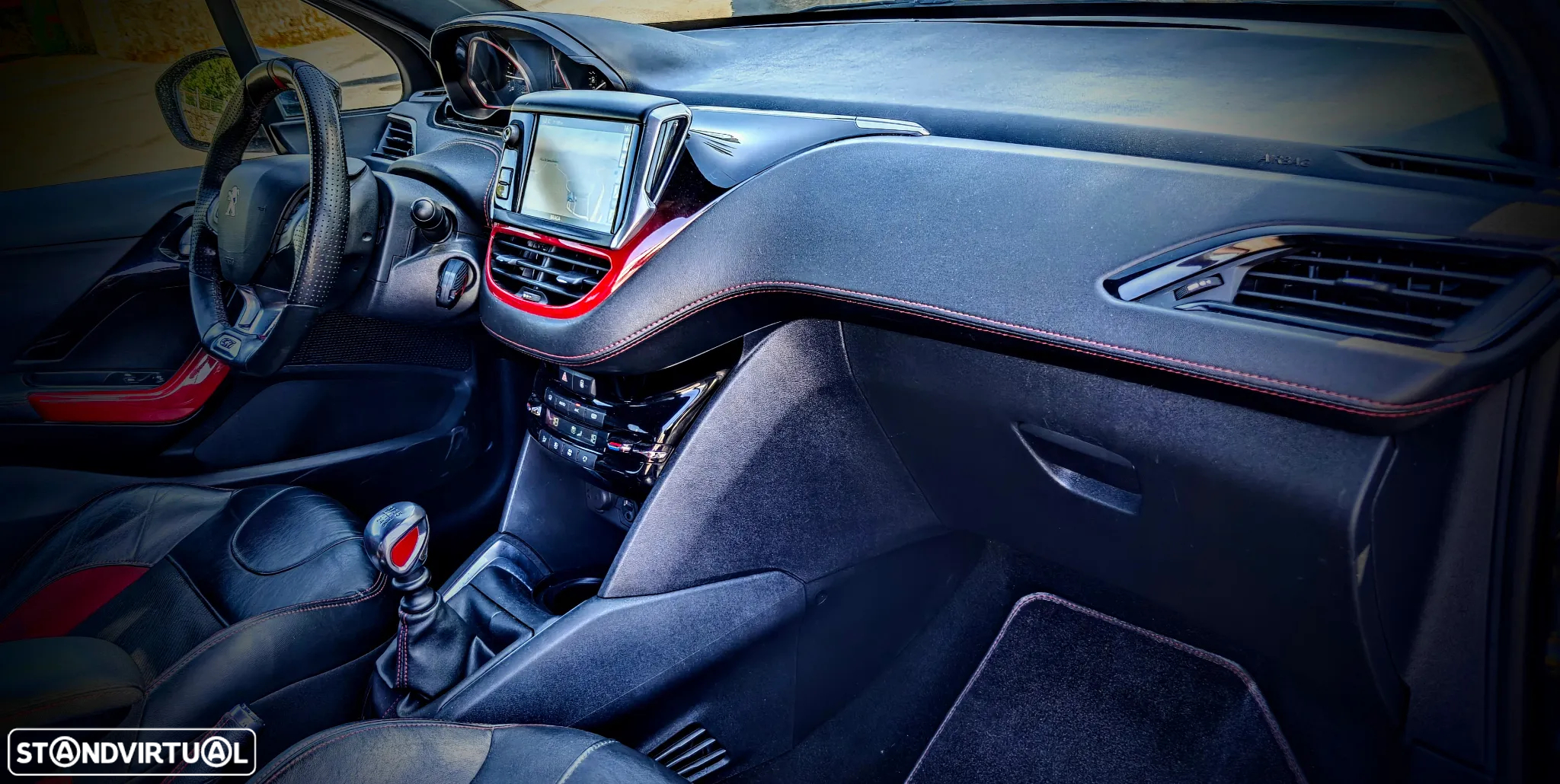Peugeot 208 GTI 200 THP - 8