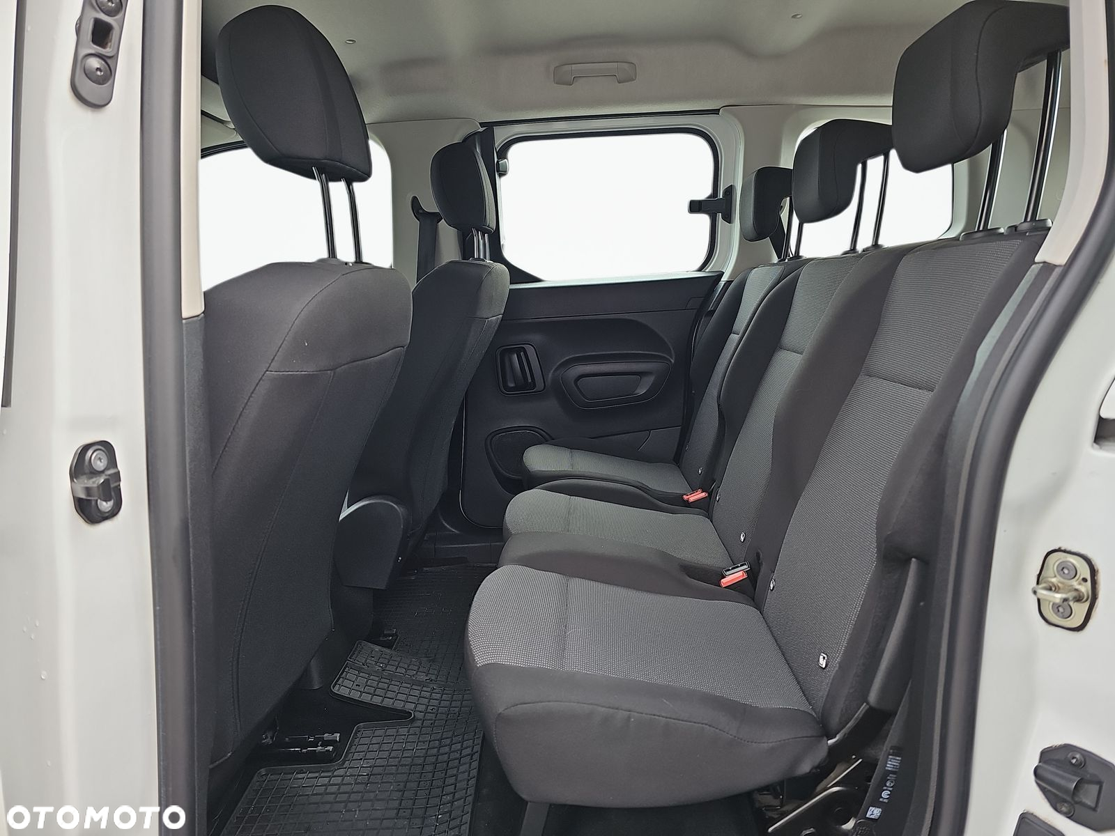 Peugeot Rifter 1.5 BlueHDI Active - 18