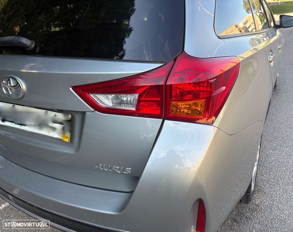 Toyota Auris Touring Sports 1.4 D-4D C.+P.Techo+P.Sport - 11