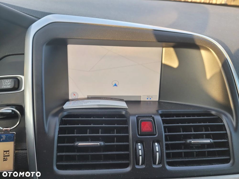 Volvo XC 60 D4 Geartronic Momentum - 13
