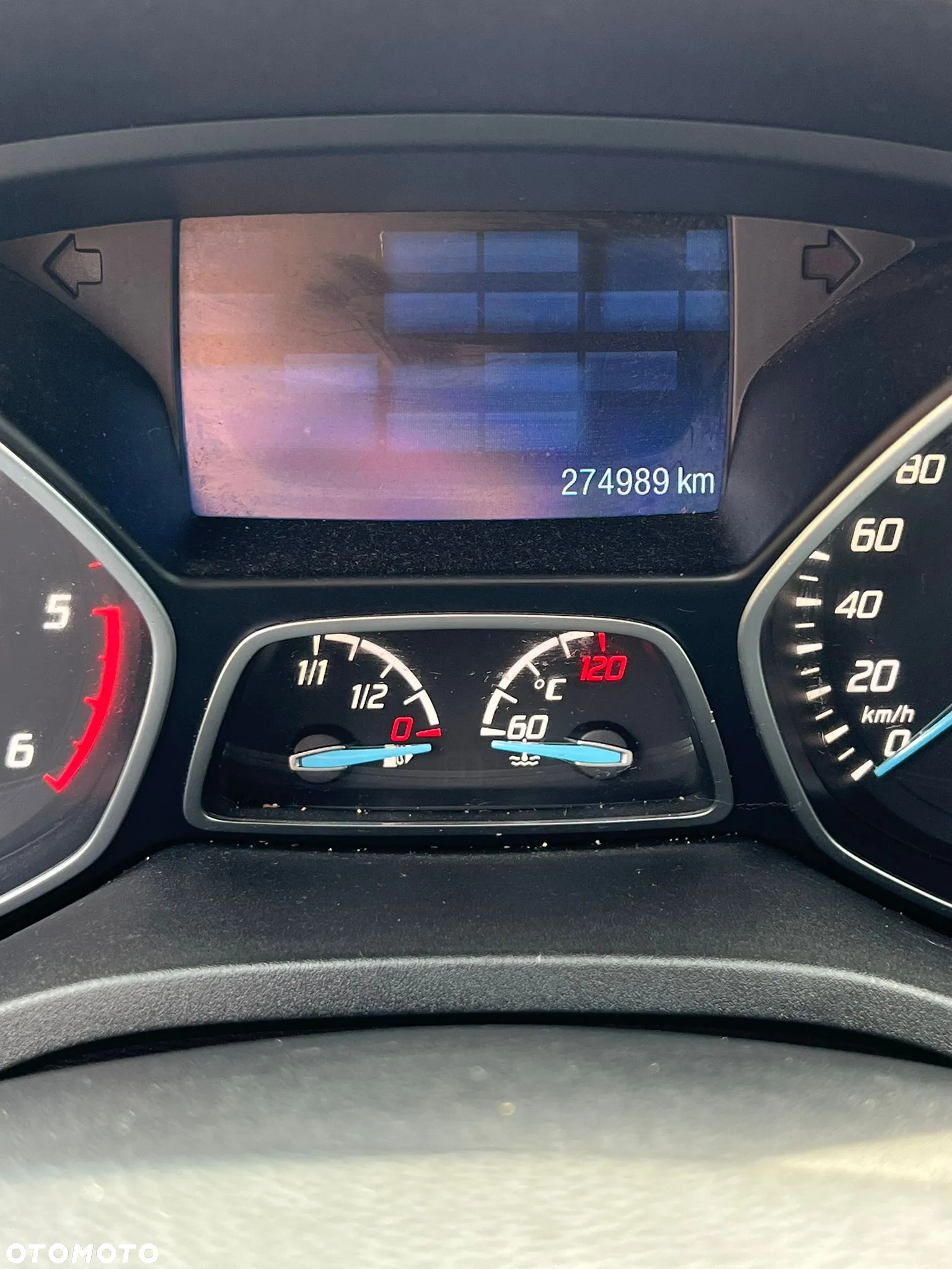 Ford Kuga - 10