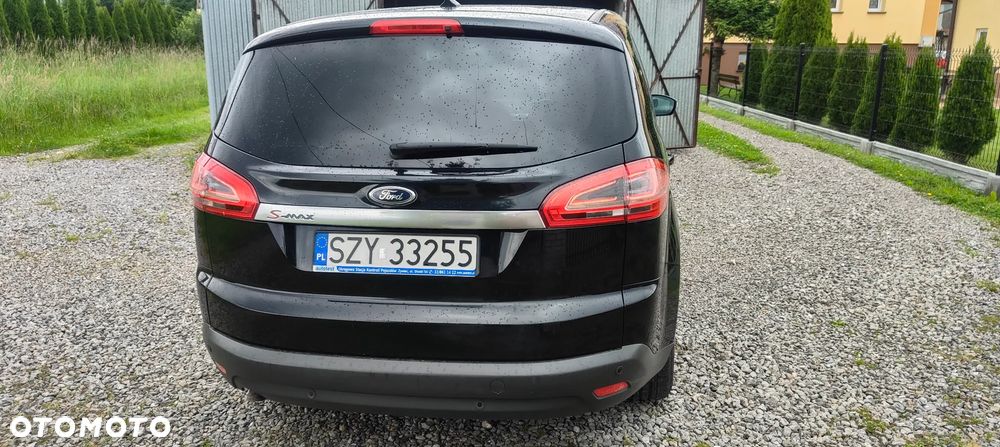 Ford S-Max - 32