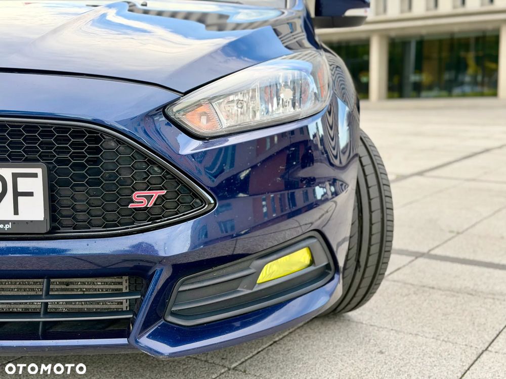 Ford Focus 2.0 EcoBoost ST - 5
