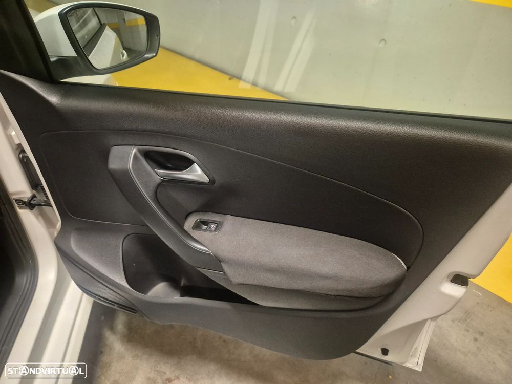 VW Polo 1.2 Confortline - 32