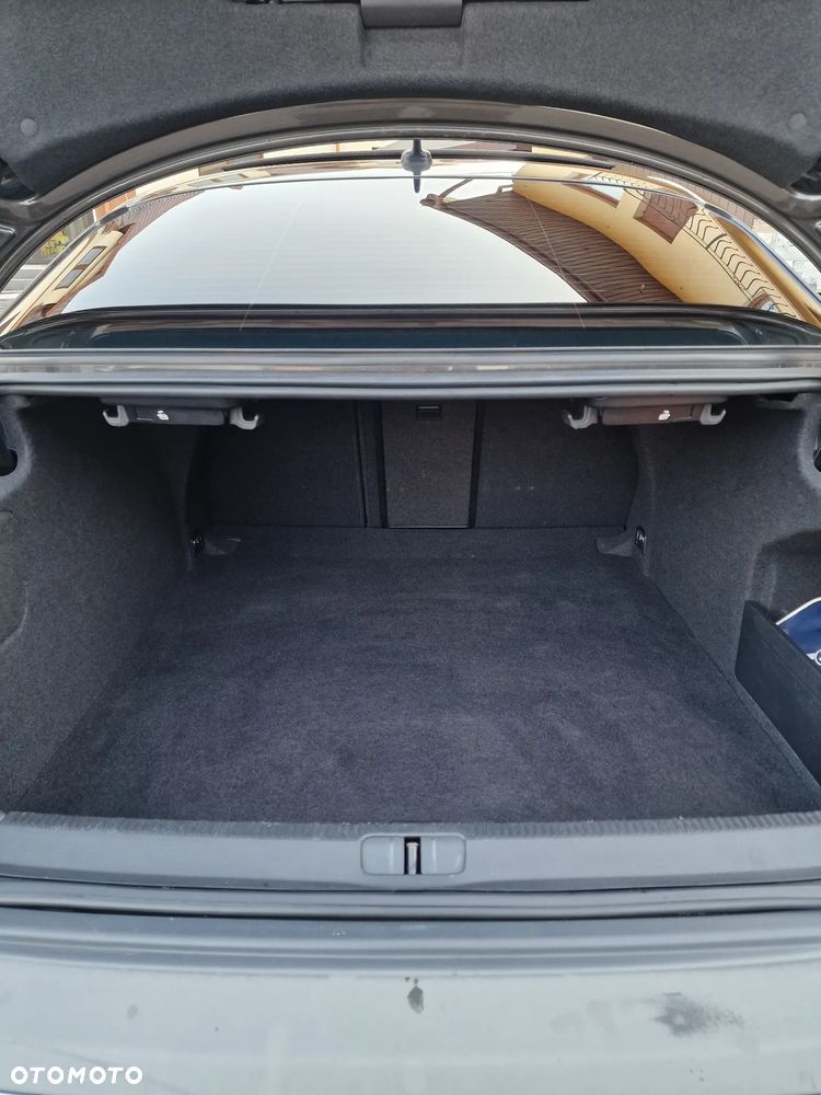 Volkswagen CC - 17