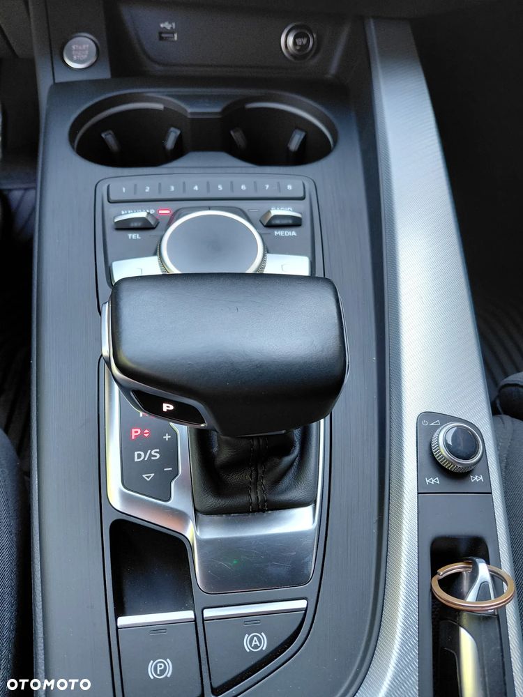 Audi A4 Avant 40 TFSI mHEV S tronic - 16