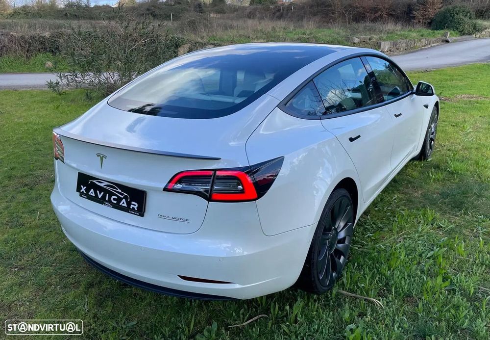 Tesla Model 3 Long Range AWD Dual Motor Performance - 40