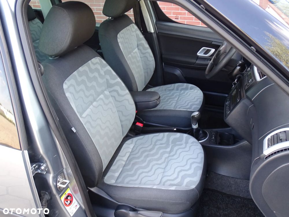 Skoda Roomster 1.4 16V Fresh - 19