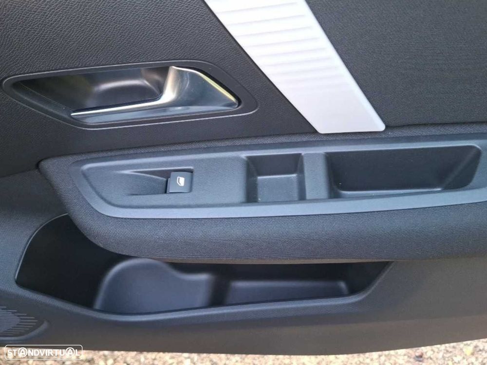 Citroën e-C4 54 kWh Autonomia Alargada Plus - 15