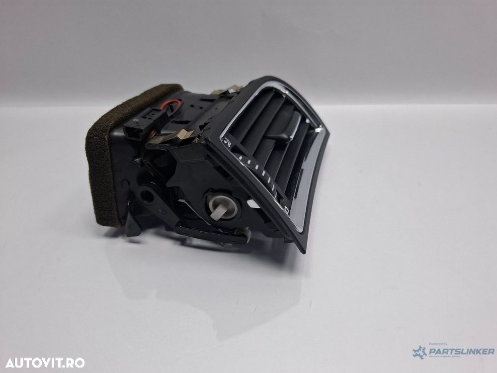 Grila aerisire dreapta SKODA SUPERB II Estate 3T5 2009 - 2015 TDI CBBB, CFGB 3T0819702 - 3