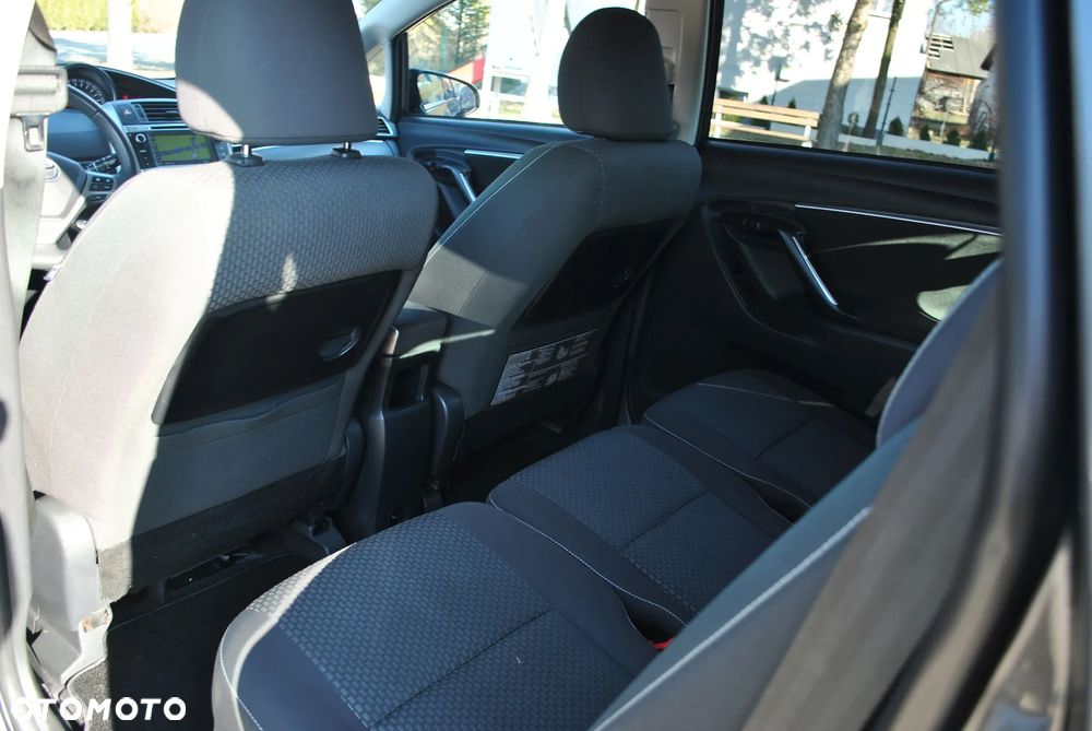 Toyota Verso 1.6 Premium 7os - 13