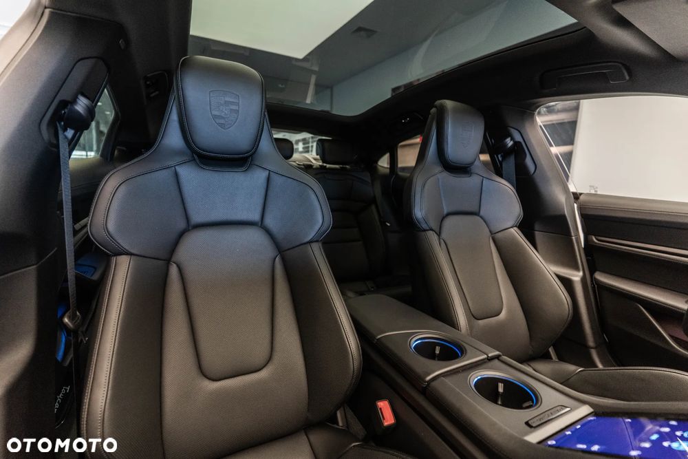 Porsche Taycan 105kWh 4S Black Edition - 15