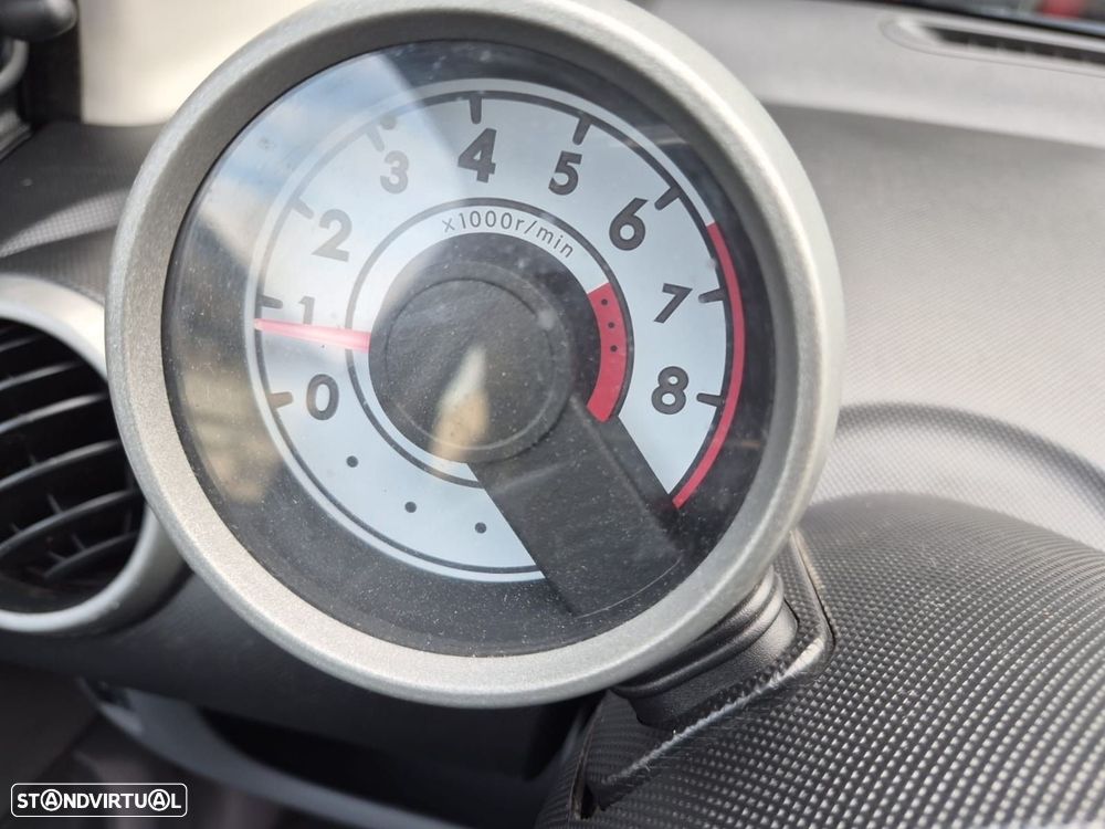 Peugeot 107 1.0 Urban - 20