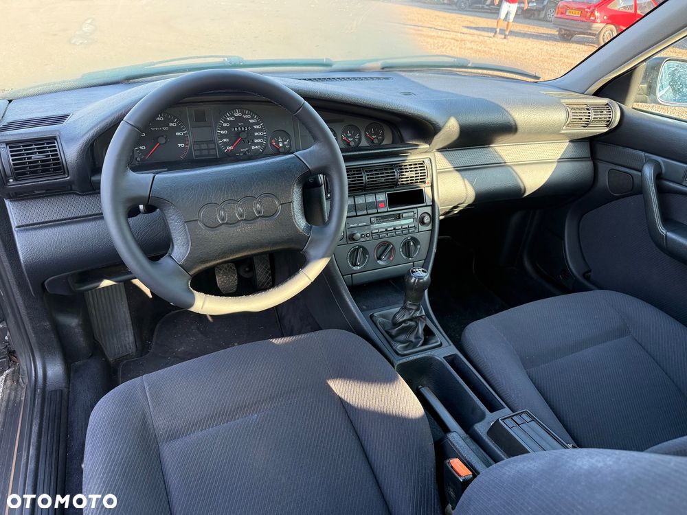 Audi 100 2.0 E - 12