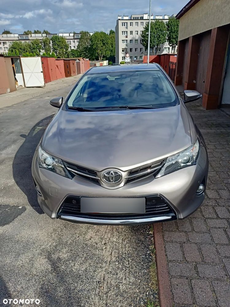 Toyota Auris 1.33 Dual-VVT-i START Edition - 1