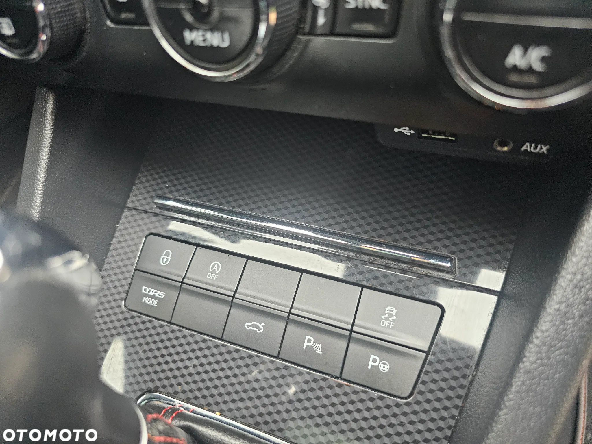 Skoda Octavia 2.0 TDI RS Challenge DSG - 33