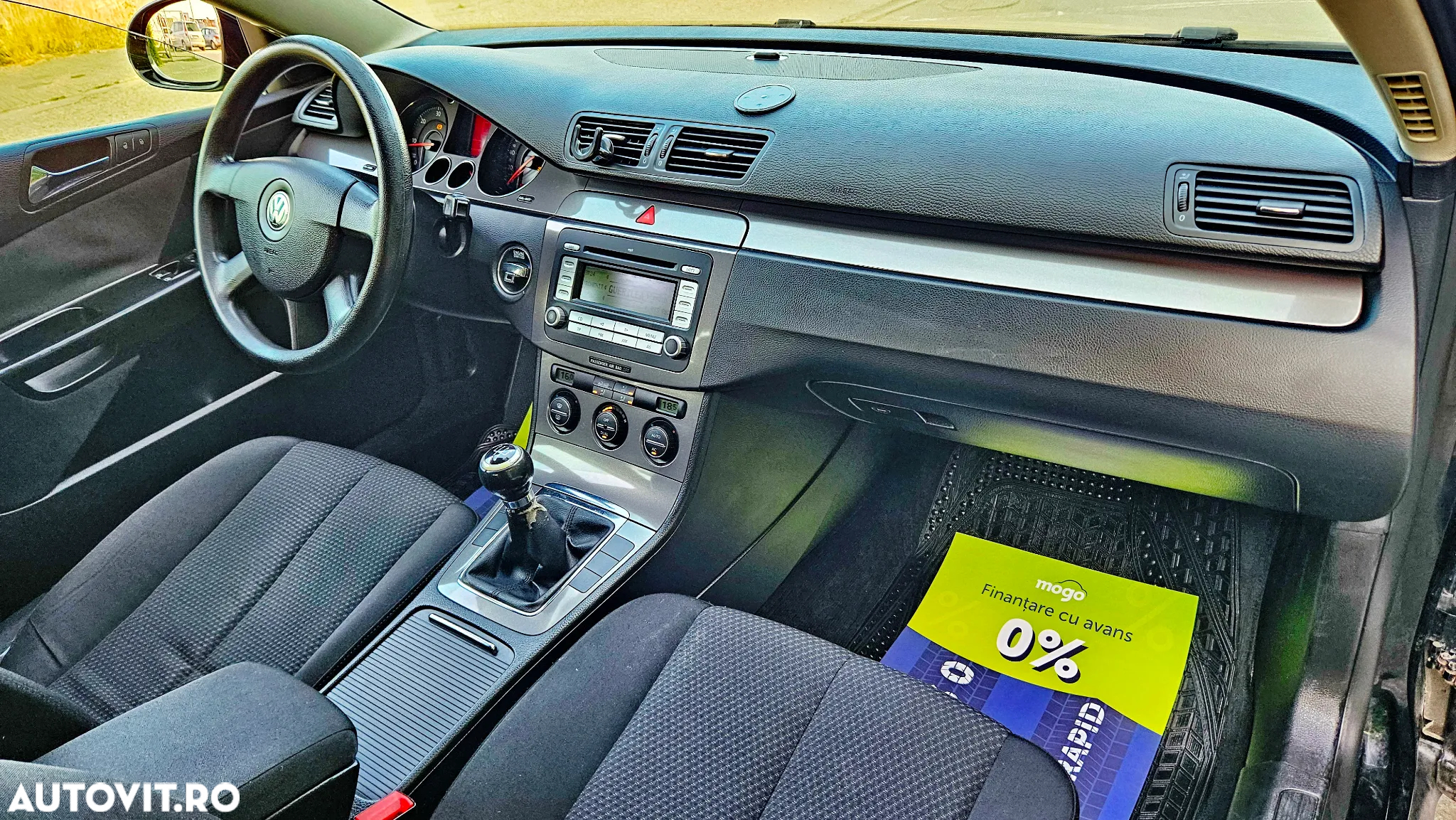 Volkswagen Passat - 14
