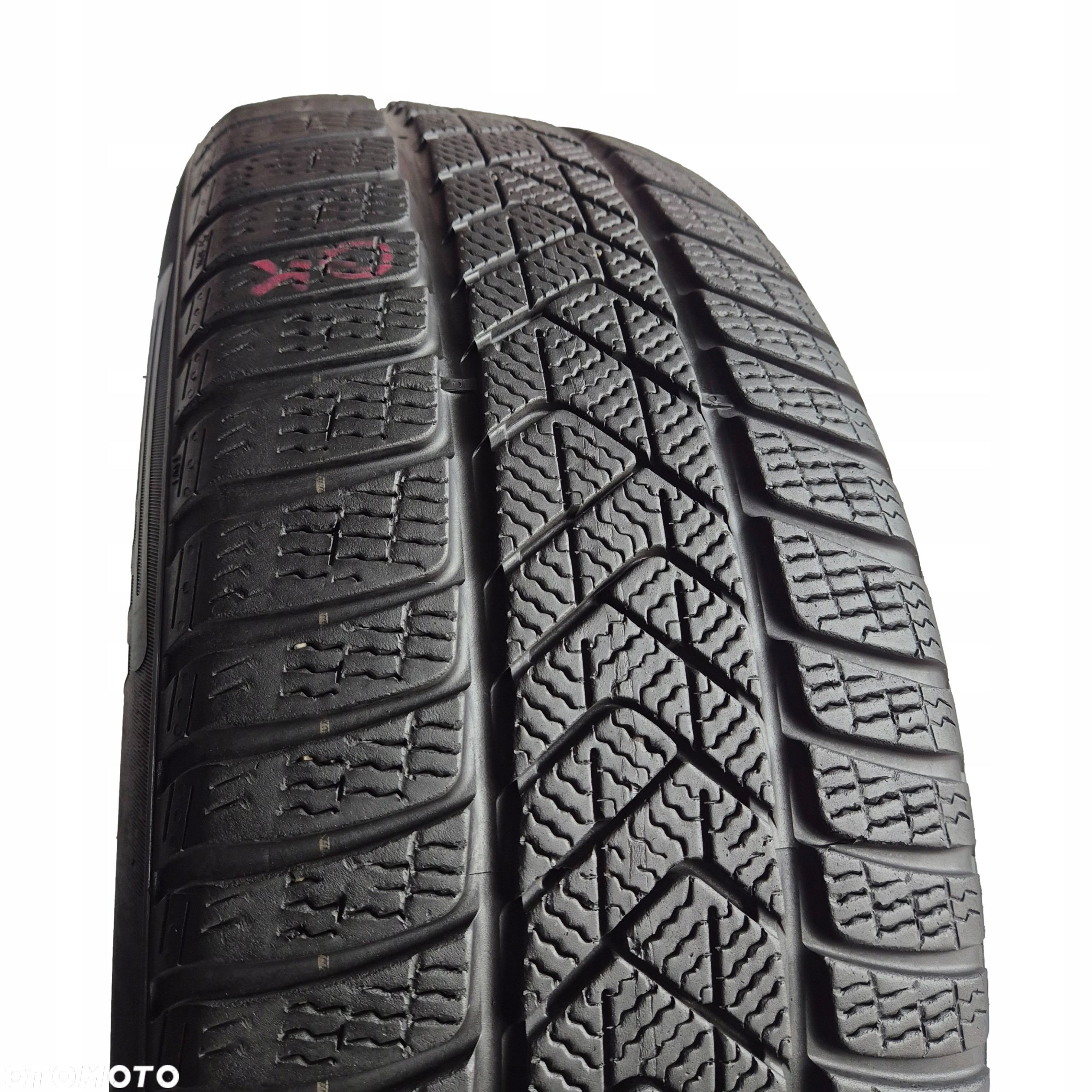 Pirelli winter sottozero 3 245/50 R19 105V run flat 201 7 7,5mm - 1