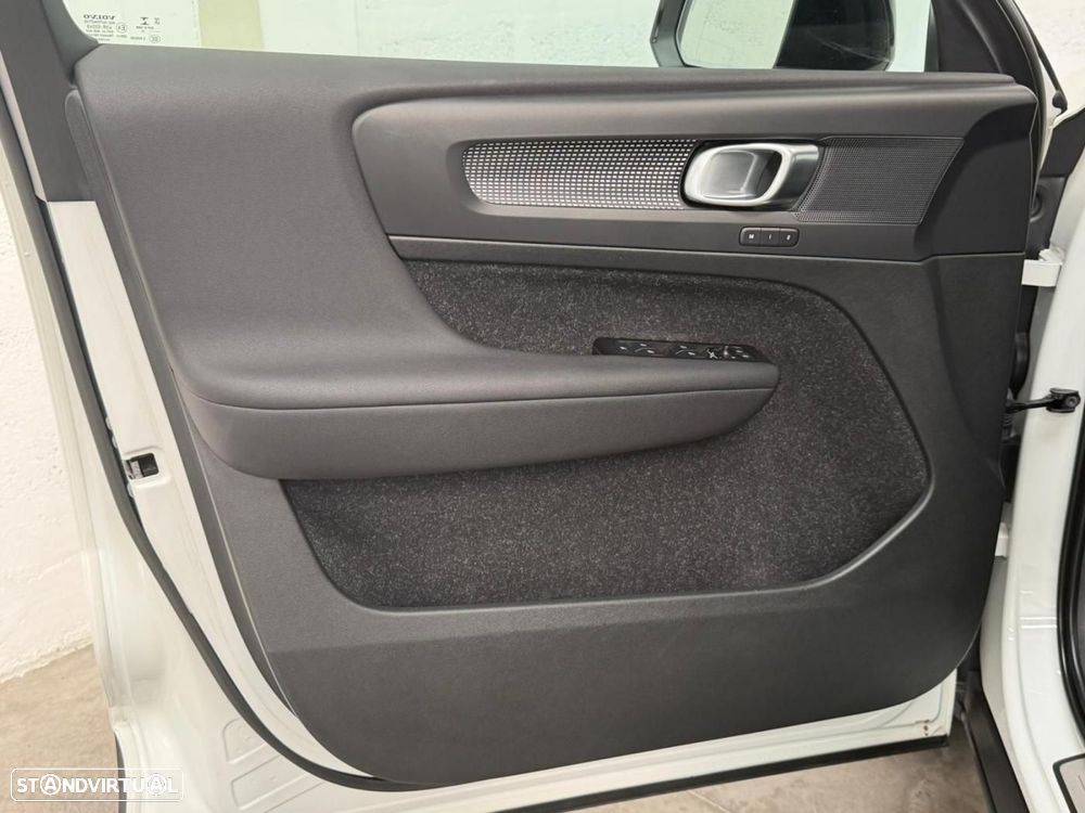 Volvo XC 40 1.5 T4 PHEV R-Design - 30