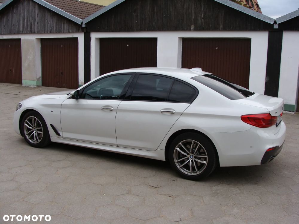 BMW Seria 5 520d xDrive M Sport sport - 2