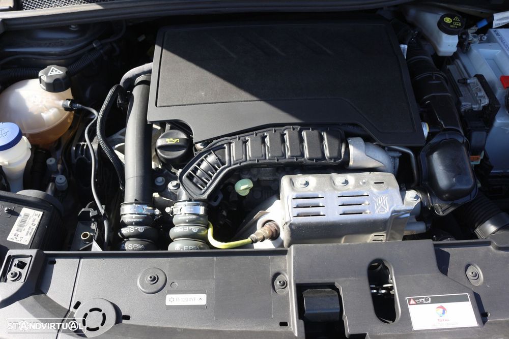 Peugeot 208 1.2 PureTech Active Pack - 42