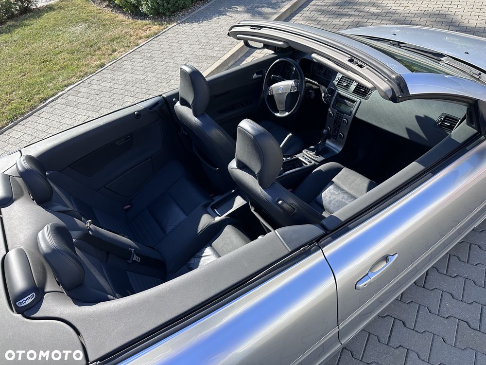 Volvo C70 2.0D Momentum - 20
