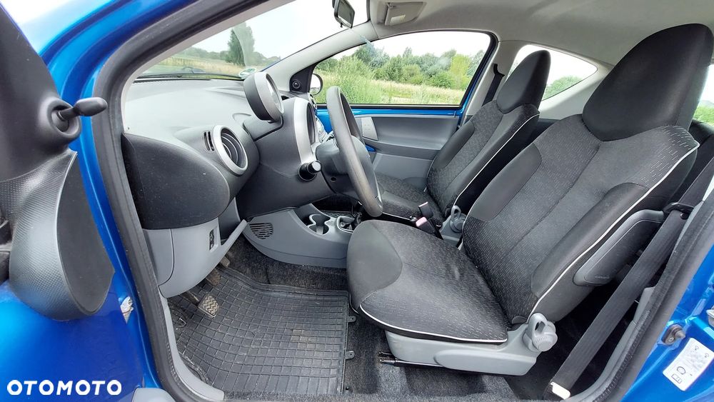 Peugeot 107 70 Urban Move - 7