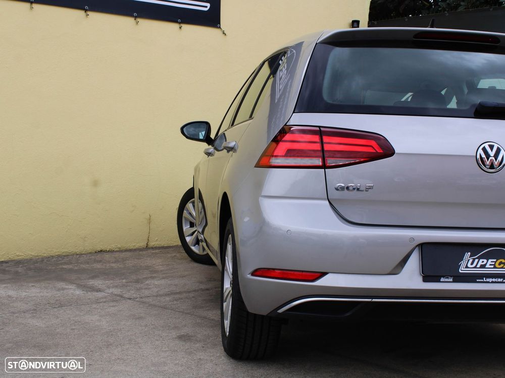 VW Golf 1.6 TDI Confortline - 20
