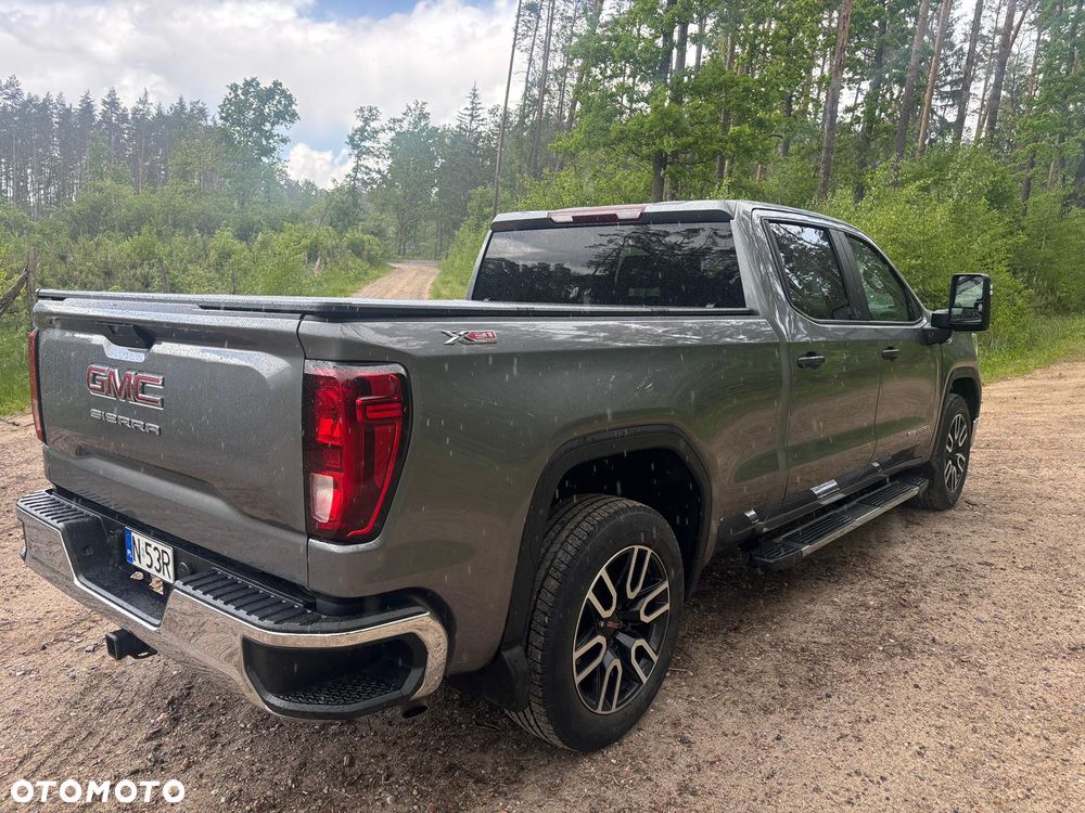 GMC Sierra - 4