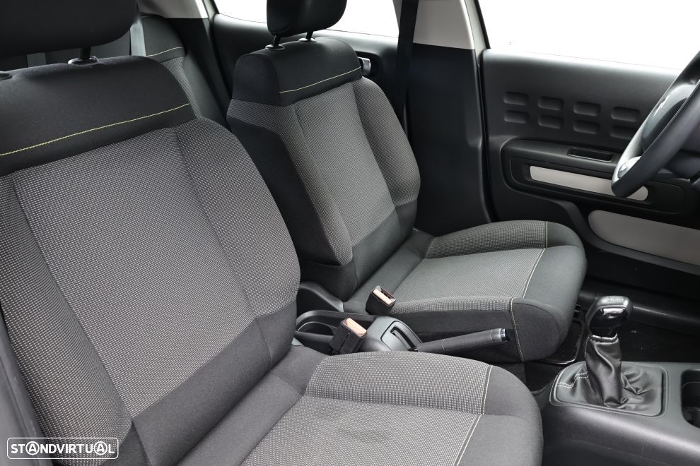 Citroën C3 1.2 PureTech Plus - 19