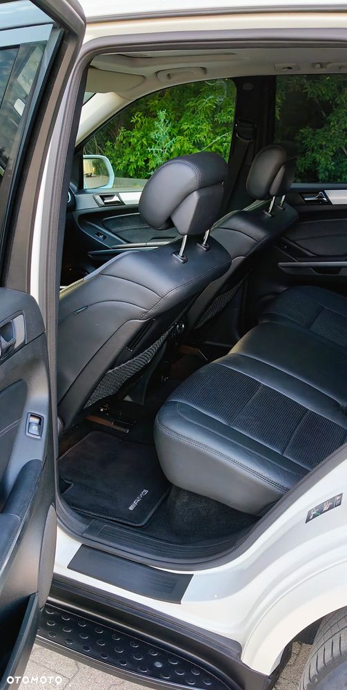 Mercedes-Benz ML - 11