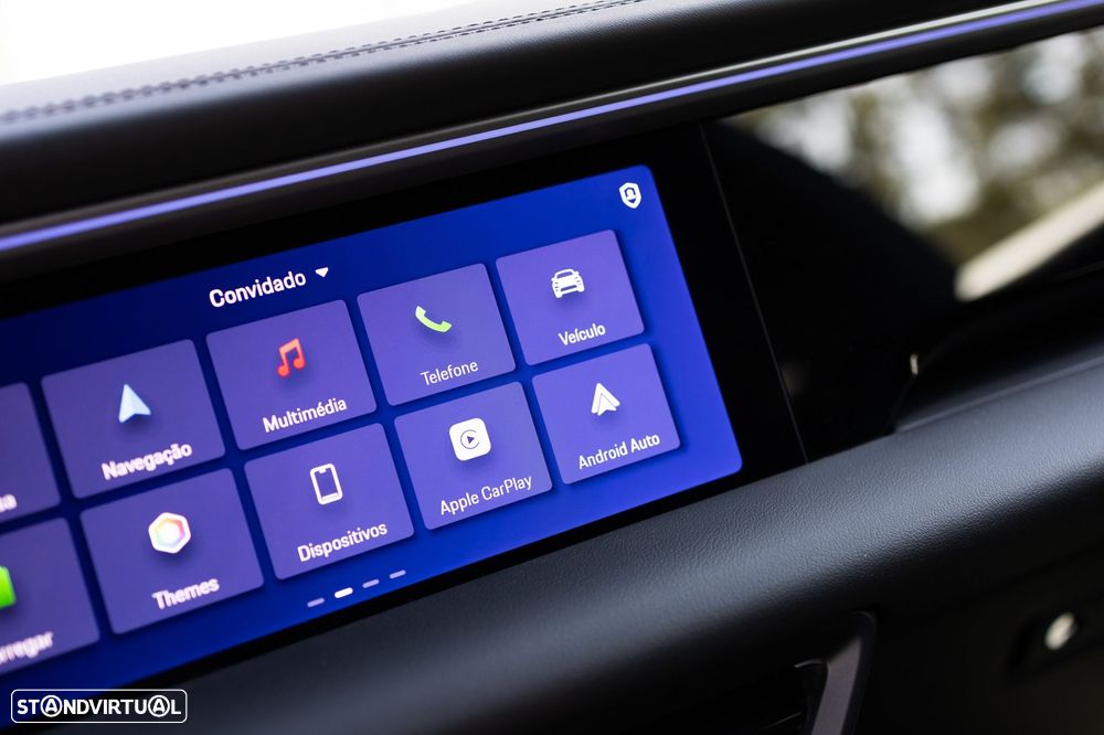 Porsche Macan Electric 4 - 32