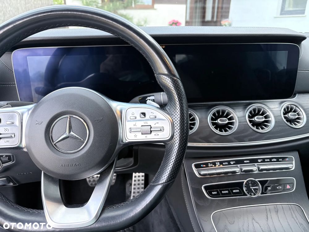 Mercedes-Benz Klasa E 300 9G-TRONIC - 14