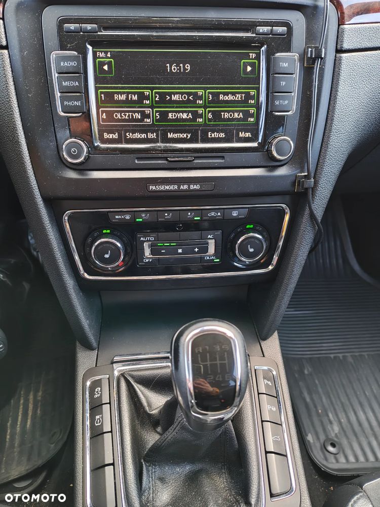 Skoda Superb 2.0 TDI Platinum - 19