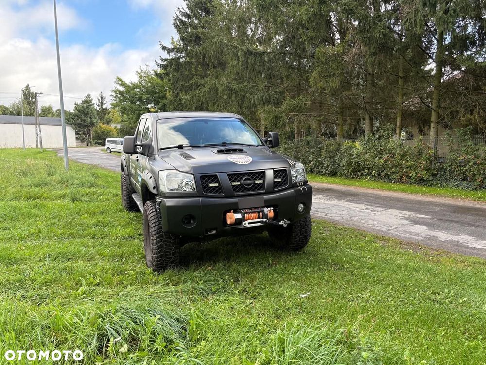 Nissan Titan 5.6 V8 SE Crew Cab - 2