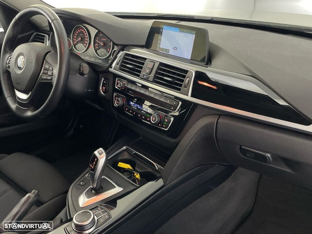 BMW 318 d Auto - 22