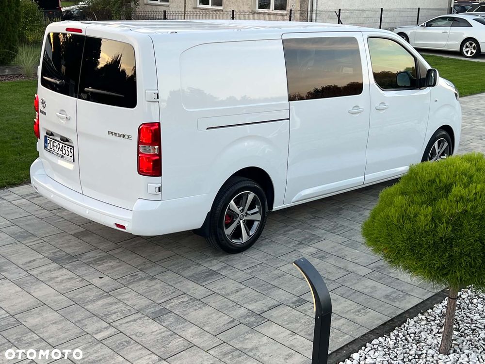 Toyota ProAce 2,0-l-D-4D (5-Si.) Autm Verso compact Team Deutschland - 16