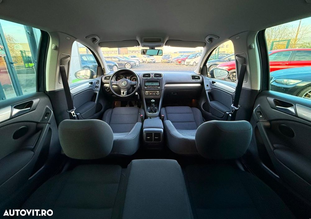 Volkswagen Golf 1.6 TDI DPF BlueMotion - 24