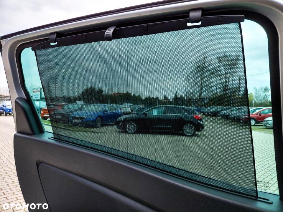 Renault Grand Scenic - 12