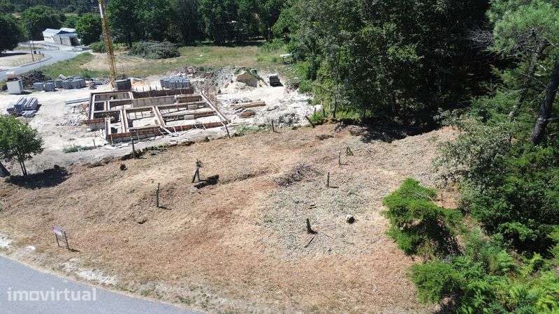 Terreno Para Construção - Cambra - Grande imagem: 4/7