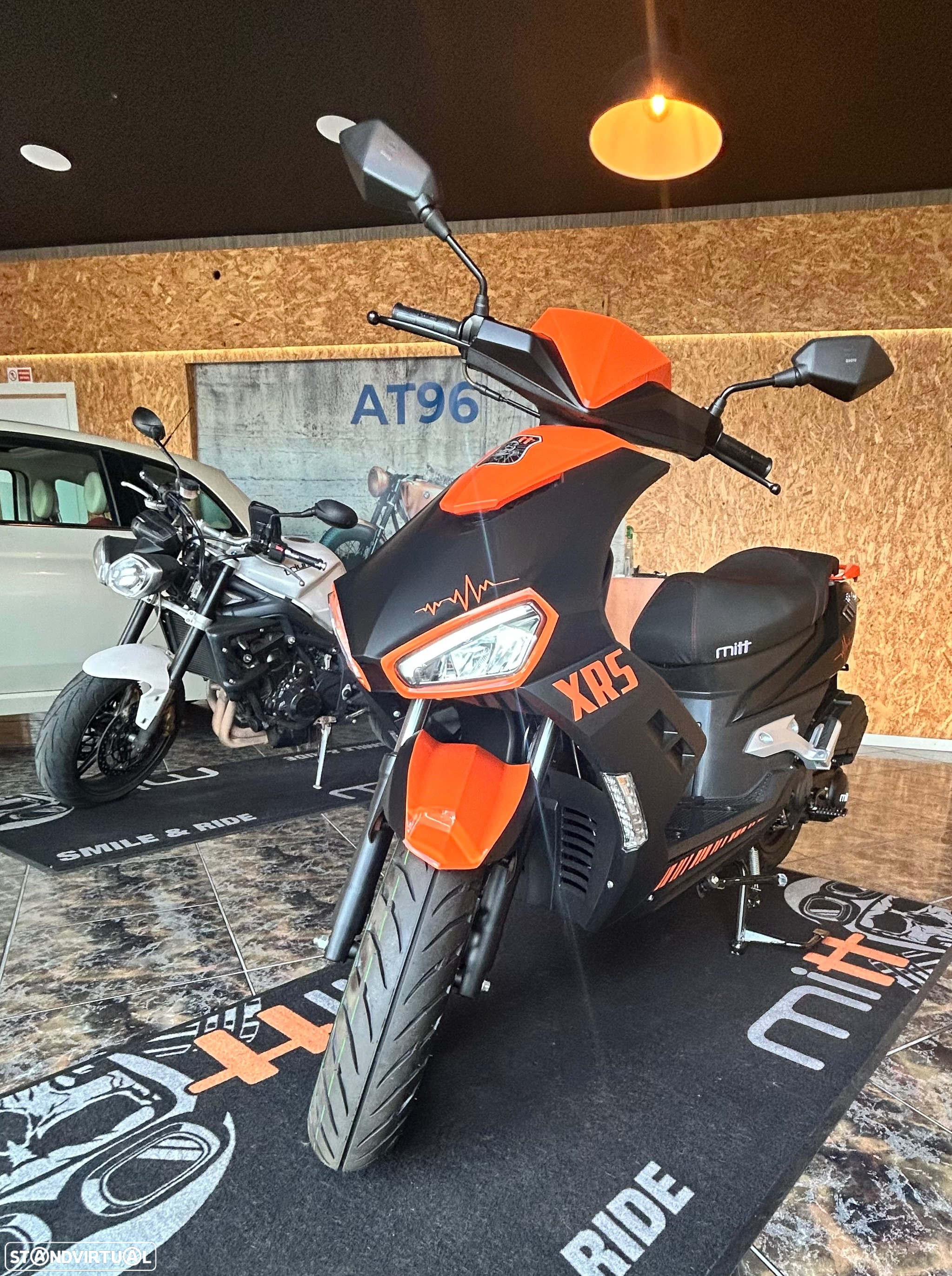 Mitt 125 XRS - 2