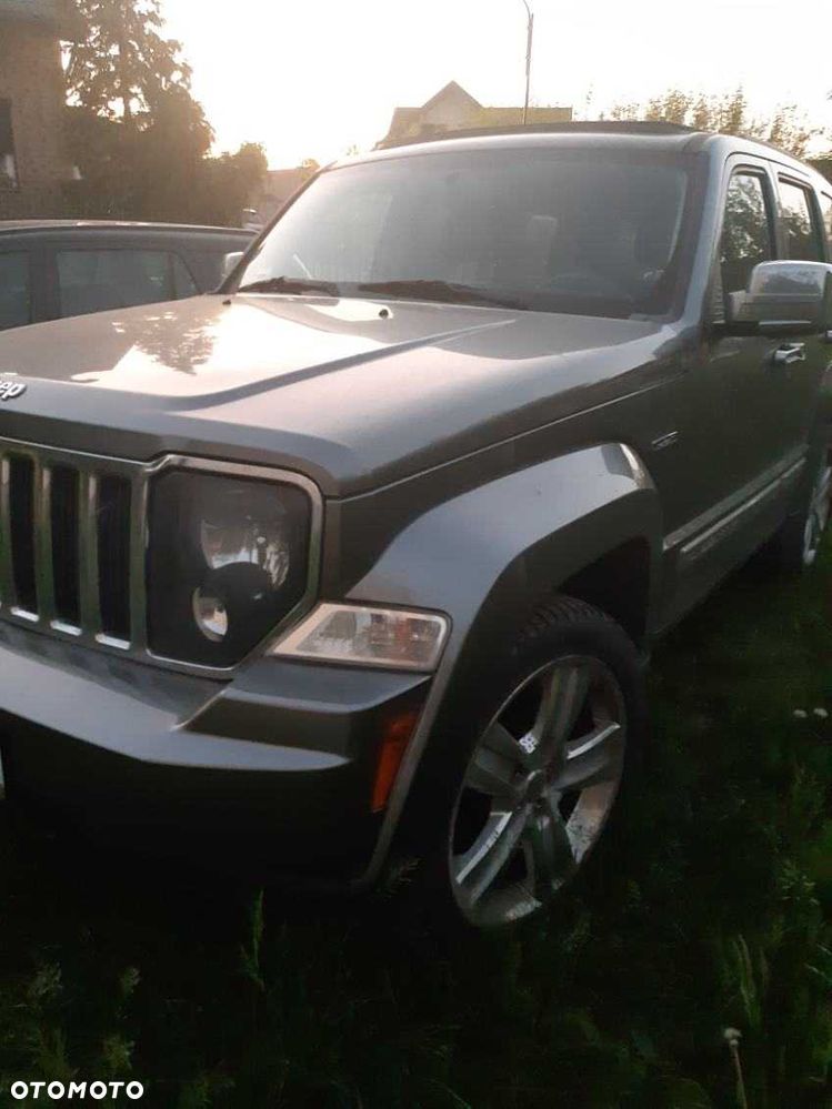 Jeep Liberty - 1