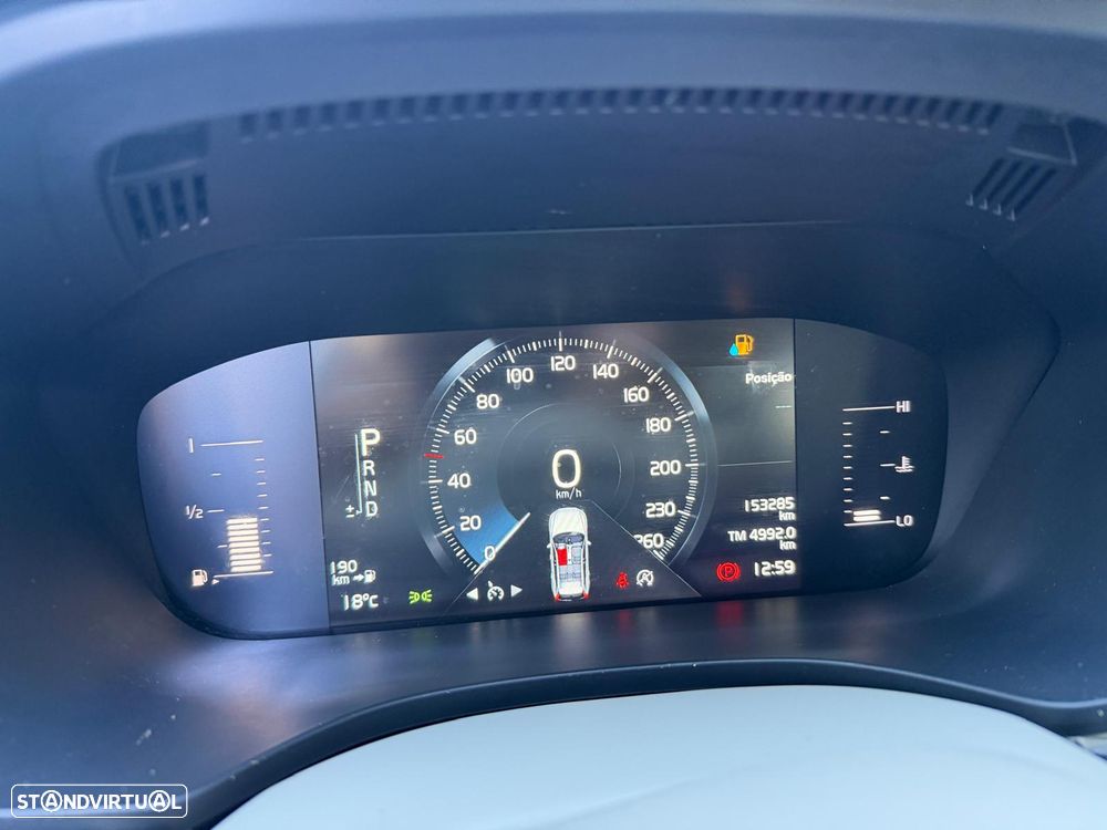 Volvo XC 60 2.0 D4 Momentum AWD Geartronic - 2