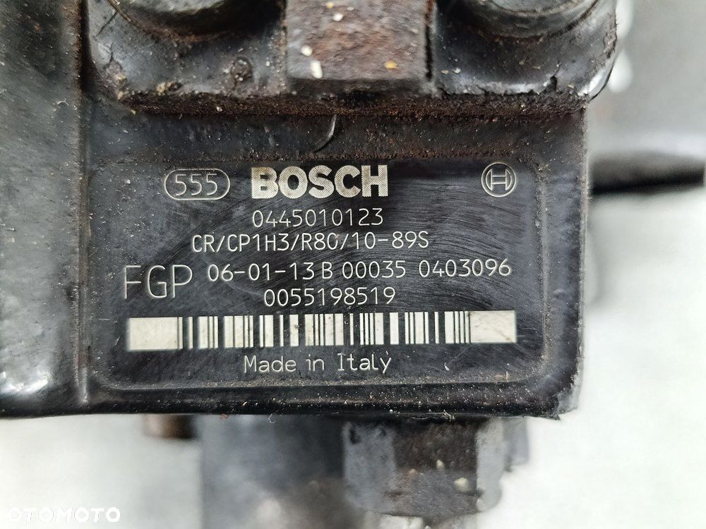 POMPA WTRYSKOWA ALFA ROMEO 159 00551985519 0445010123  BOSCH  2.4 JTDm - 5