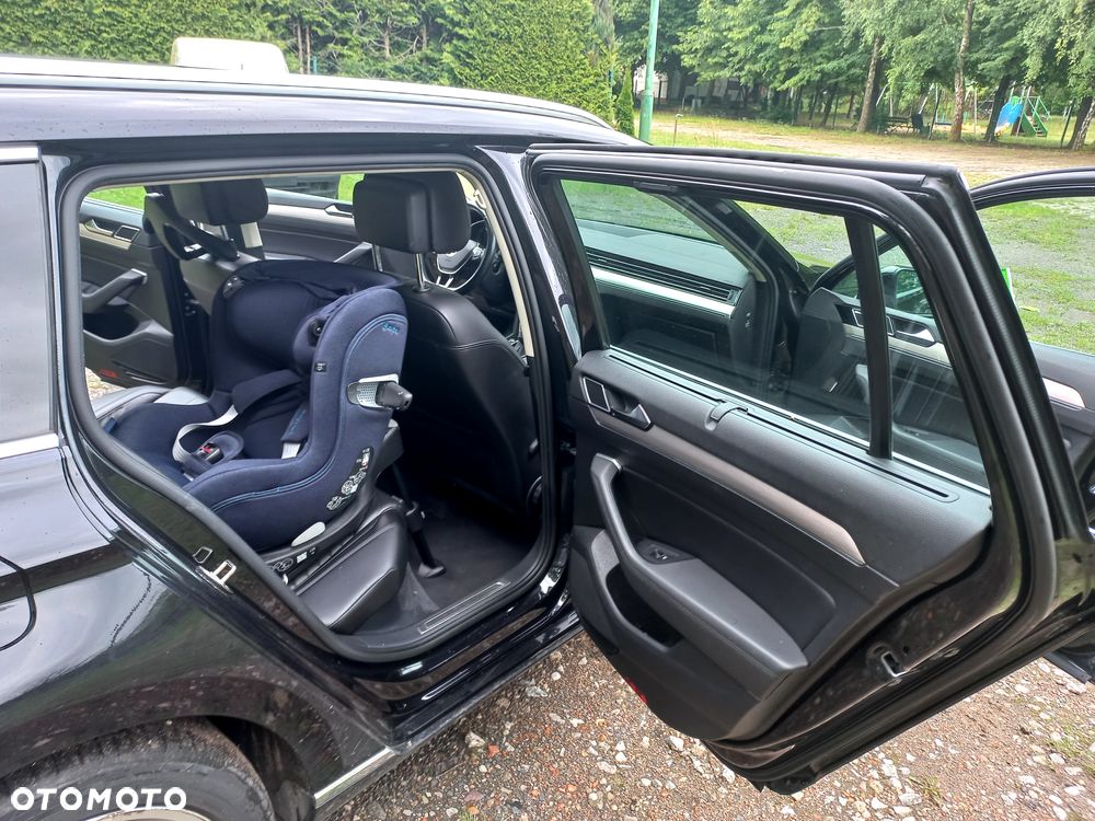 Volkswagen Passat - 13