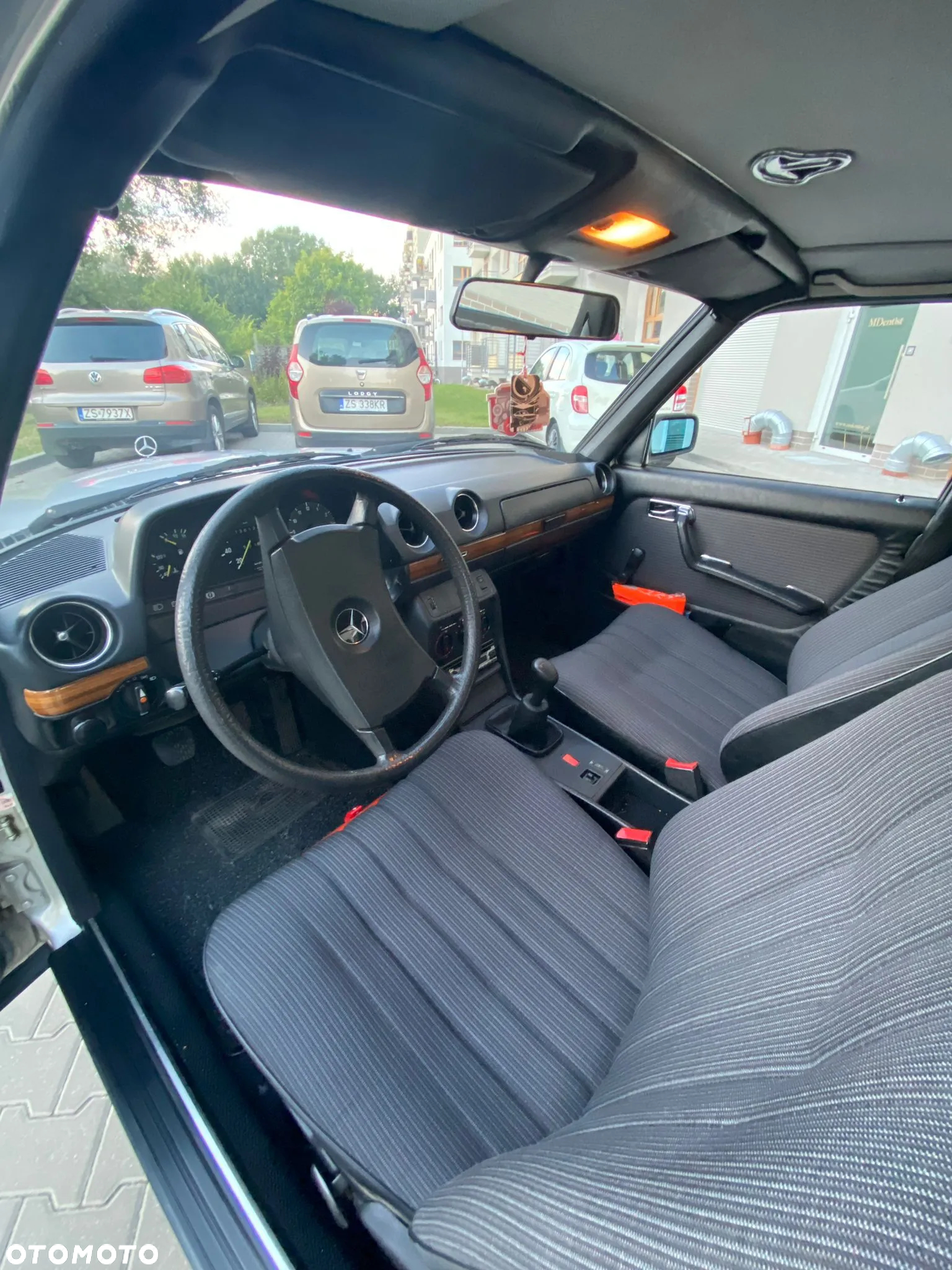 Mercedes-Benz W123 - 9