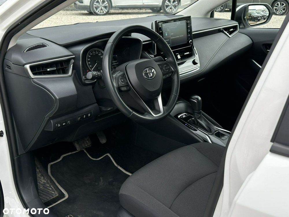 Toyota Corolla - 11